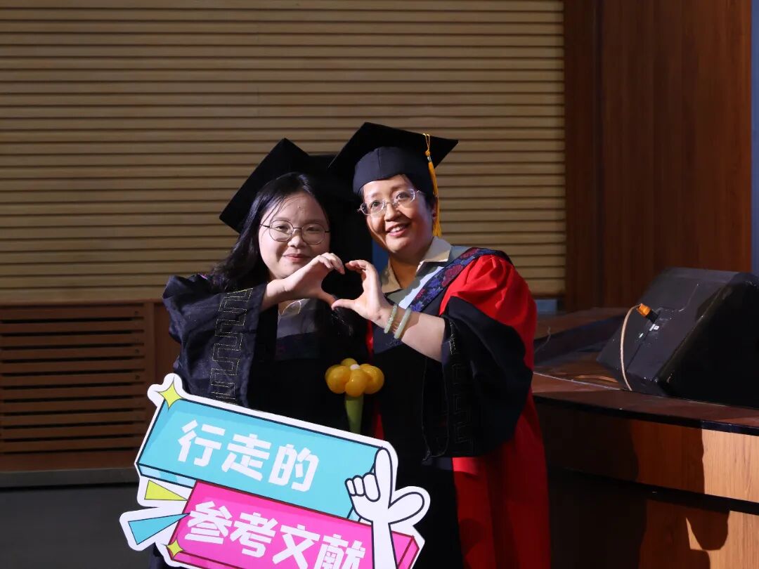 毕业生合影3